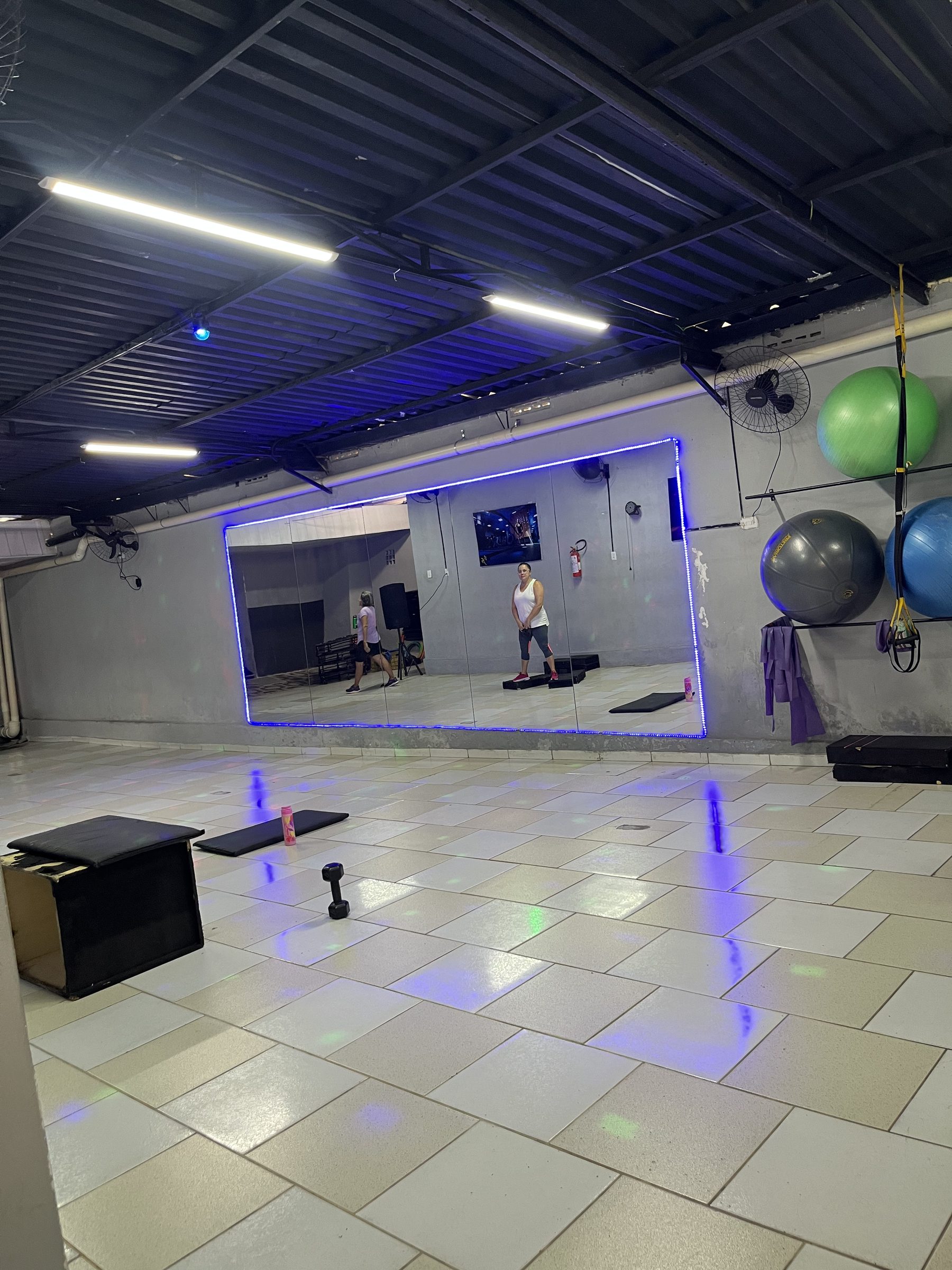 Sala de aulas coletivas da MVFIT